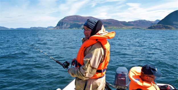 homens, natureza, pescaria, peixe, pescadores, revestimentos de vida, vara de pesca, montanhas, agua, pesca em alto mar, pesca no fiorde, noruega